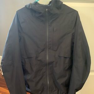 Lululemon black windbreaker/ rain coat